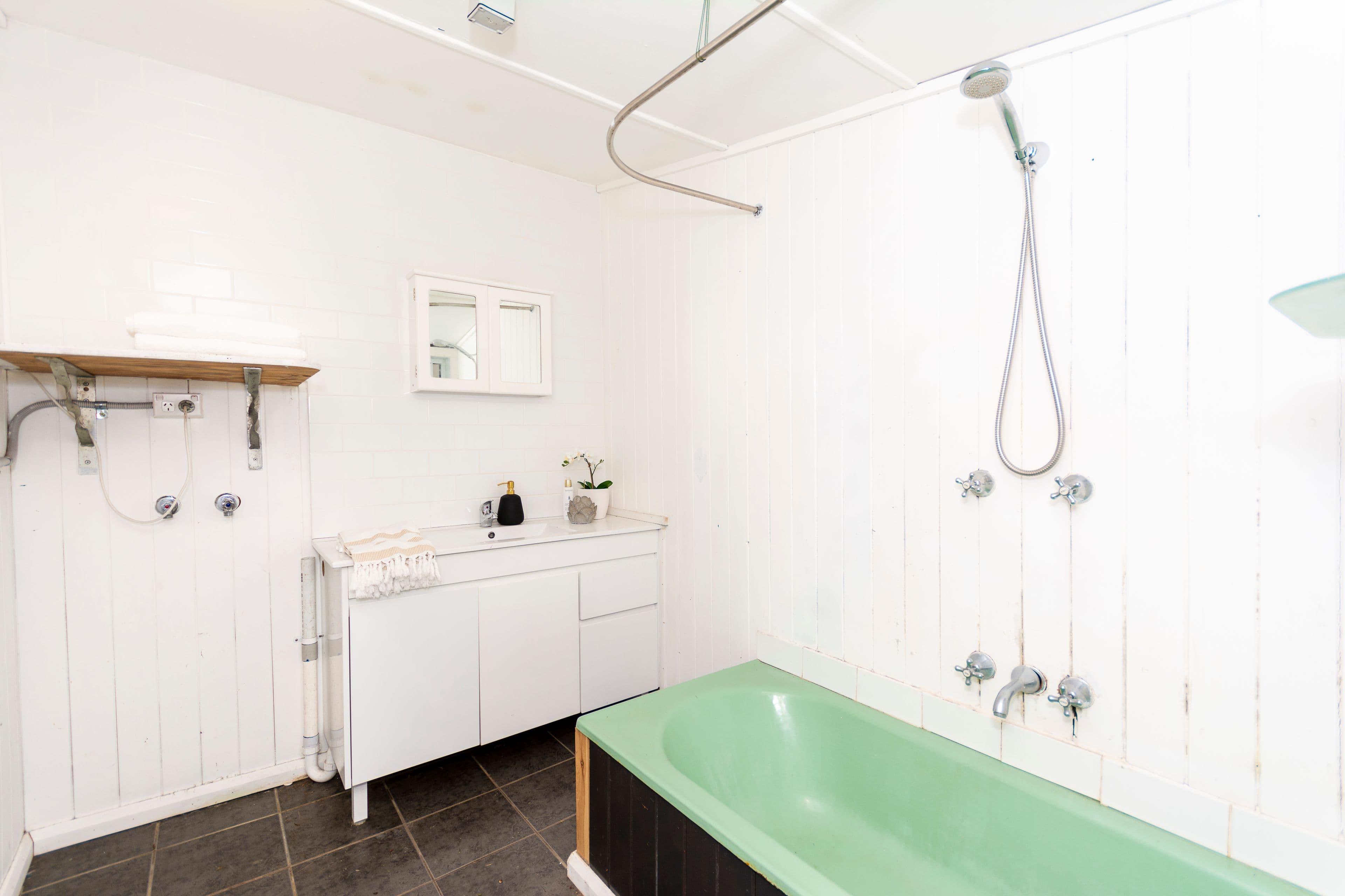 52 Moonbie Street, Summer Hill - Thumbnail 7