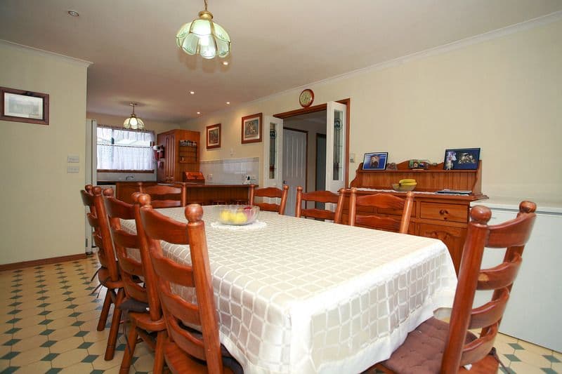 5 Rimu Close, DOVETON VIC 3177, Doveton - Thumbnail 5