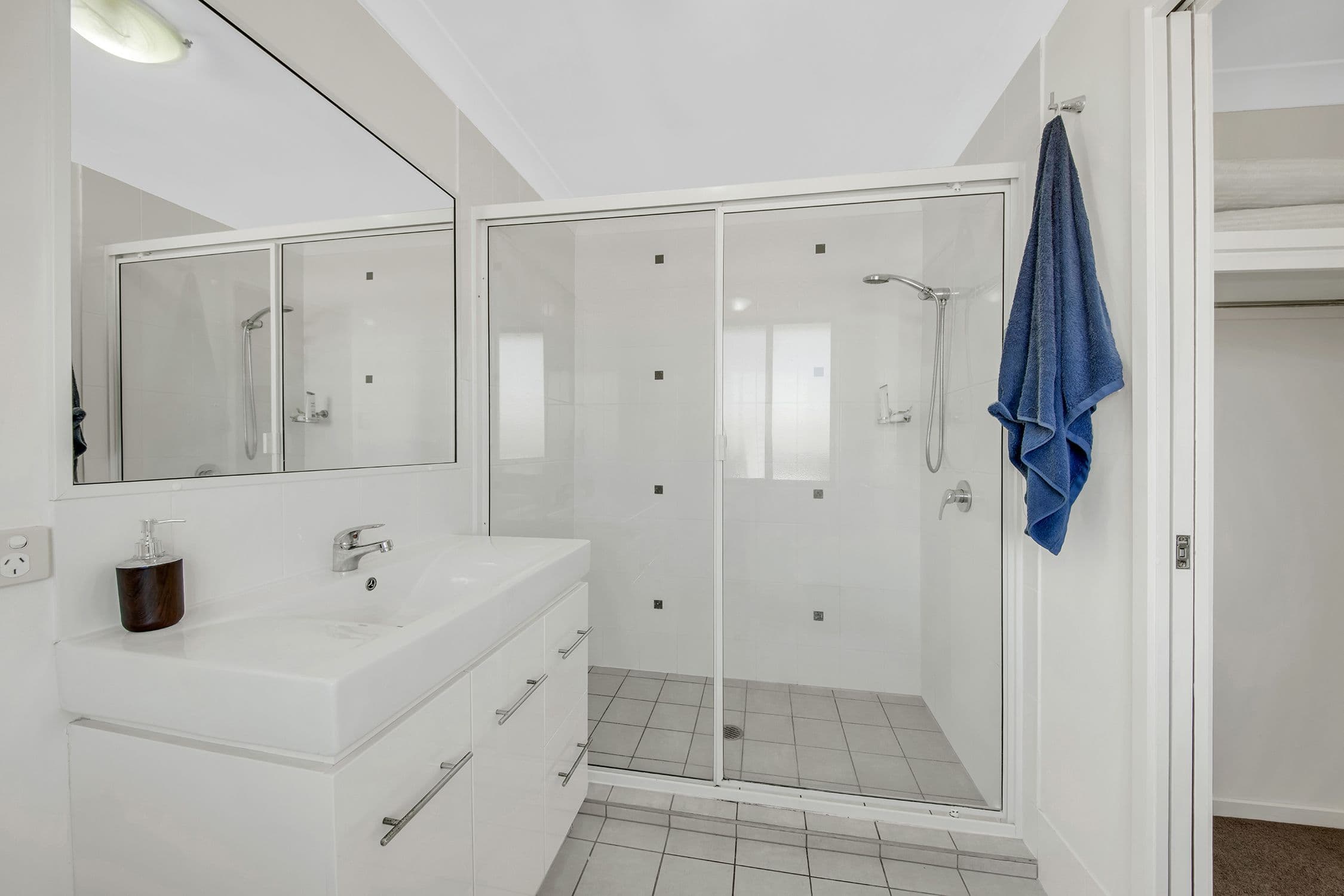 21 Roberts Street, South Gladstone QLD 4680, South Gladstone - Thumbnail 4