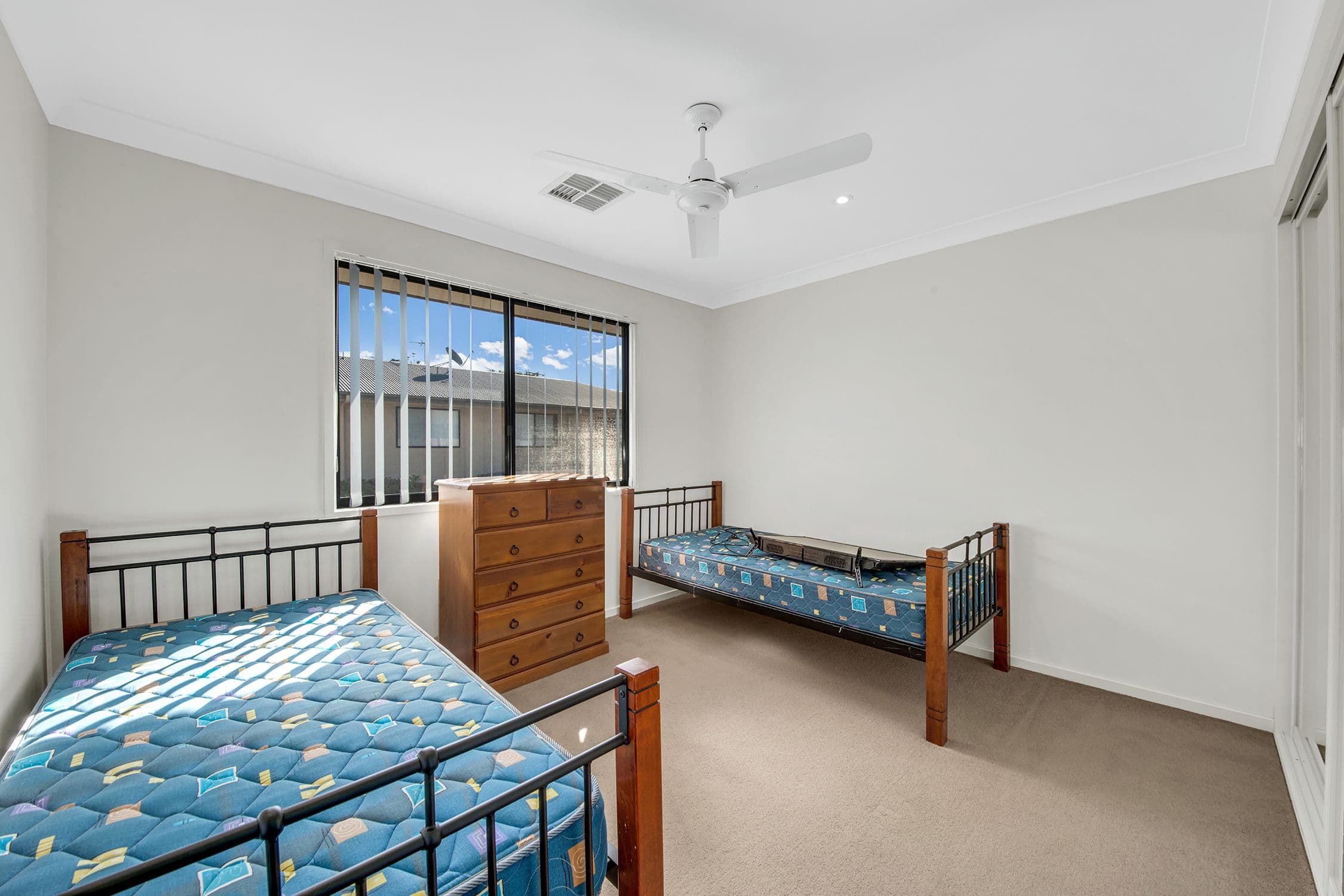 21 Roberts Street, South Gladstone QLD 4680, South Gladstone - Thumbnail 6