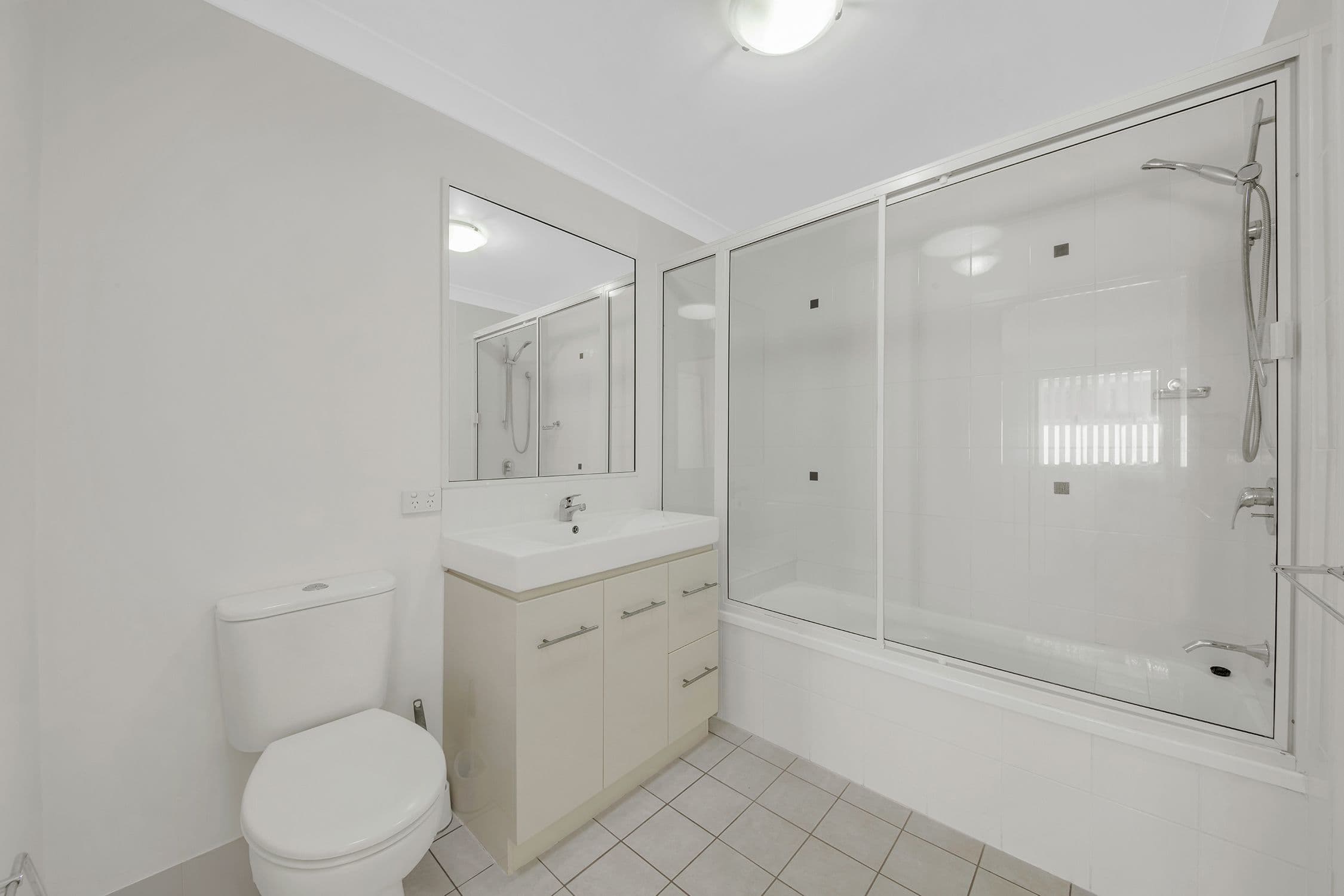 21 Roberts Street, South Gladstone QLD 4680, South Gladstone - Thumbnail 7