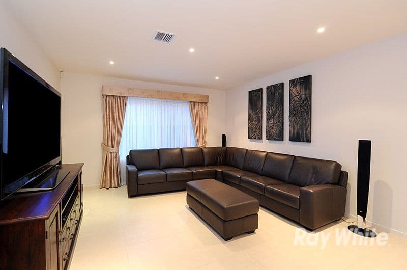 6 Misty Close, BERWICK VIC 3806, Berwick - Thumbnail 8