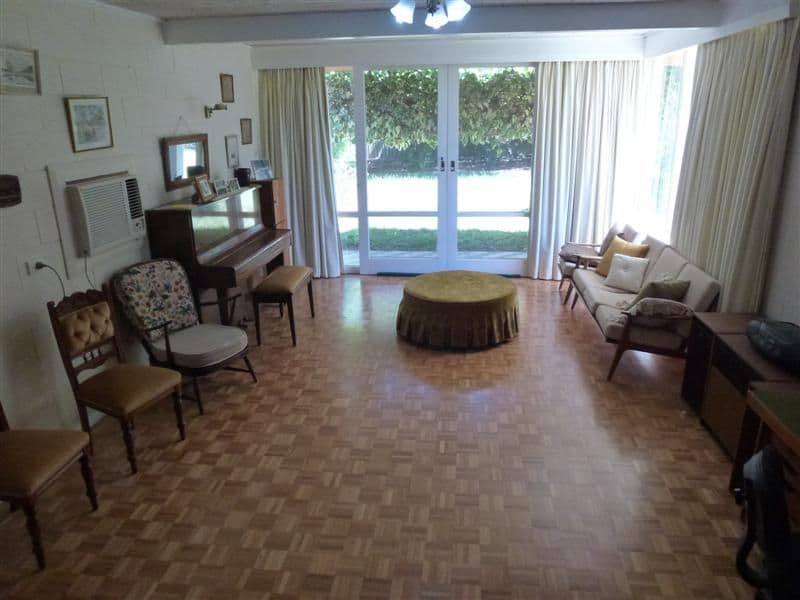 77 Sterling Street, DUBBO NSW 2830, Dubbo - Thumbnail 2