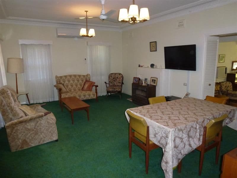 77 Sterling Street, DUBBO NSW 2830, Dubbo - Thumbnail 3