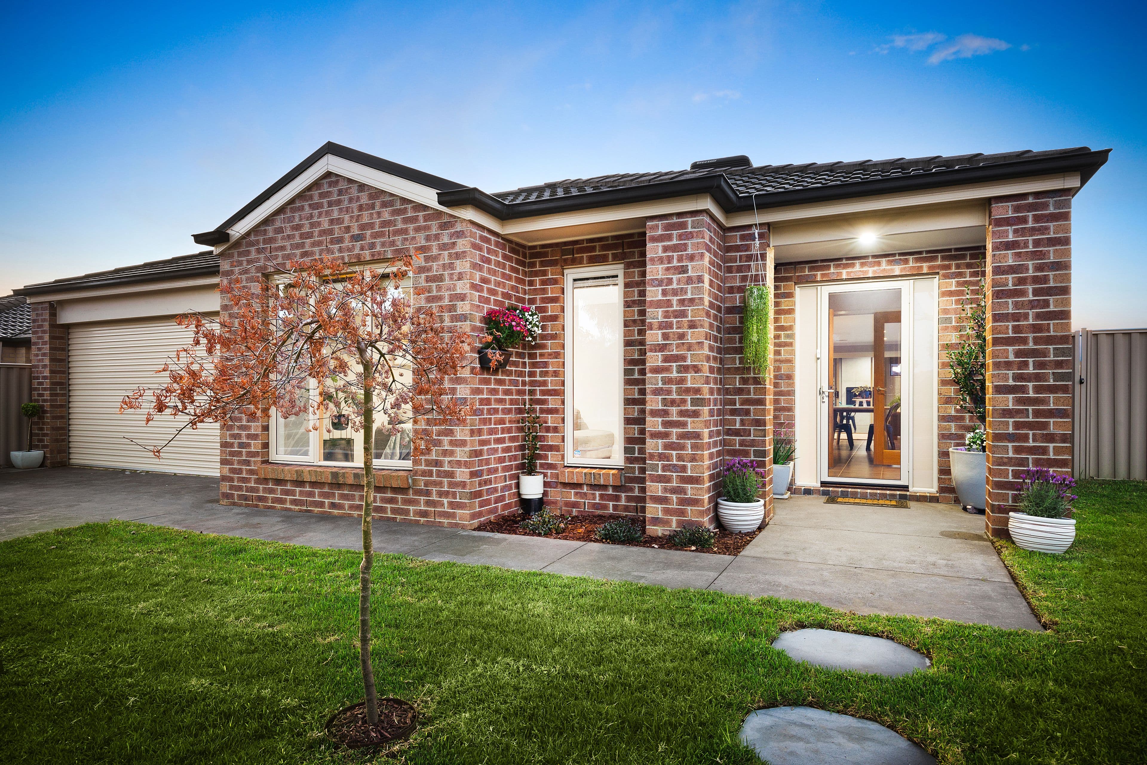 39 Villella Drive, Pakenham VIC 3810, Pakenham - Thumbnail 3