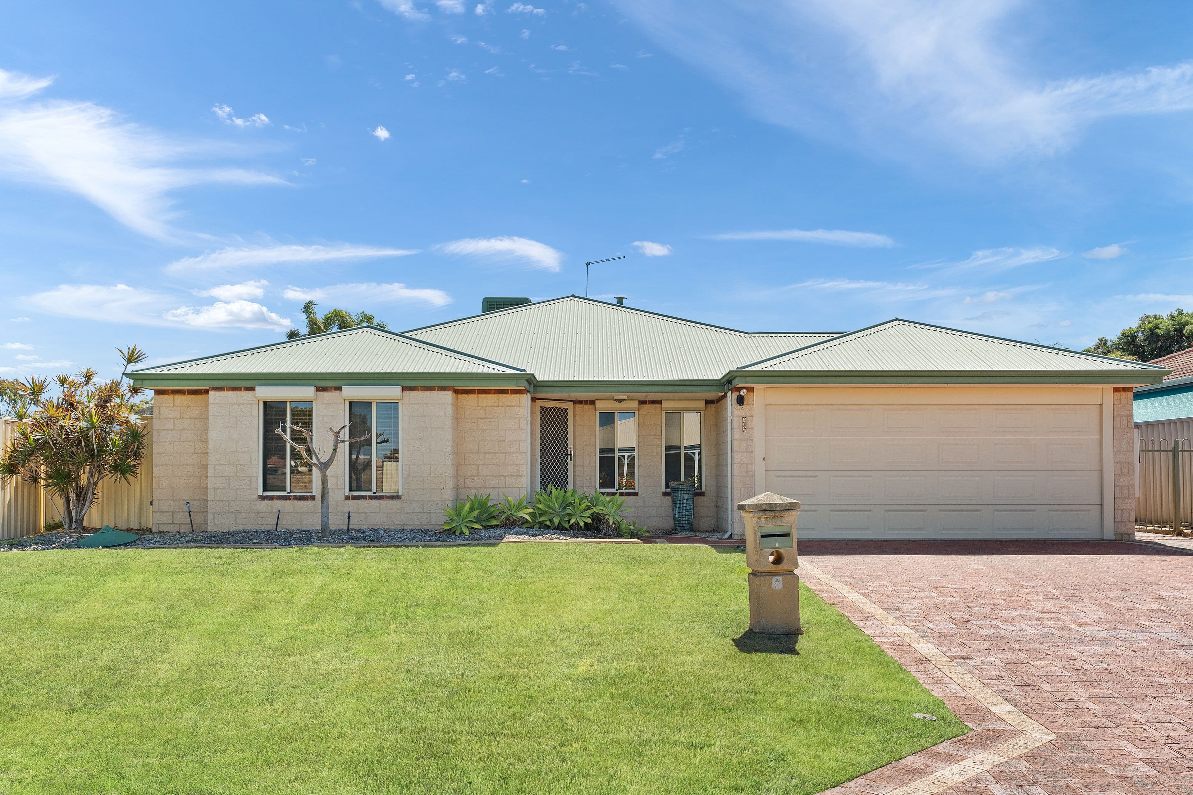 1 Montelimar Elbow, Port Kennedy WA 6172, Port Kennedy - Image 1