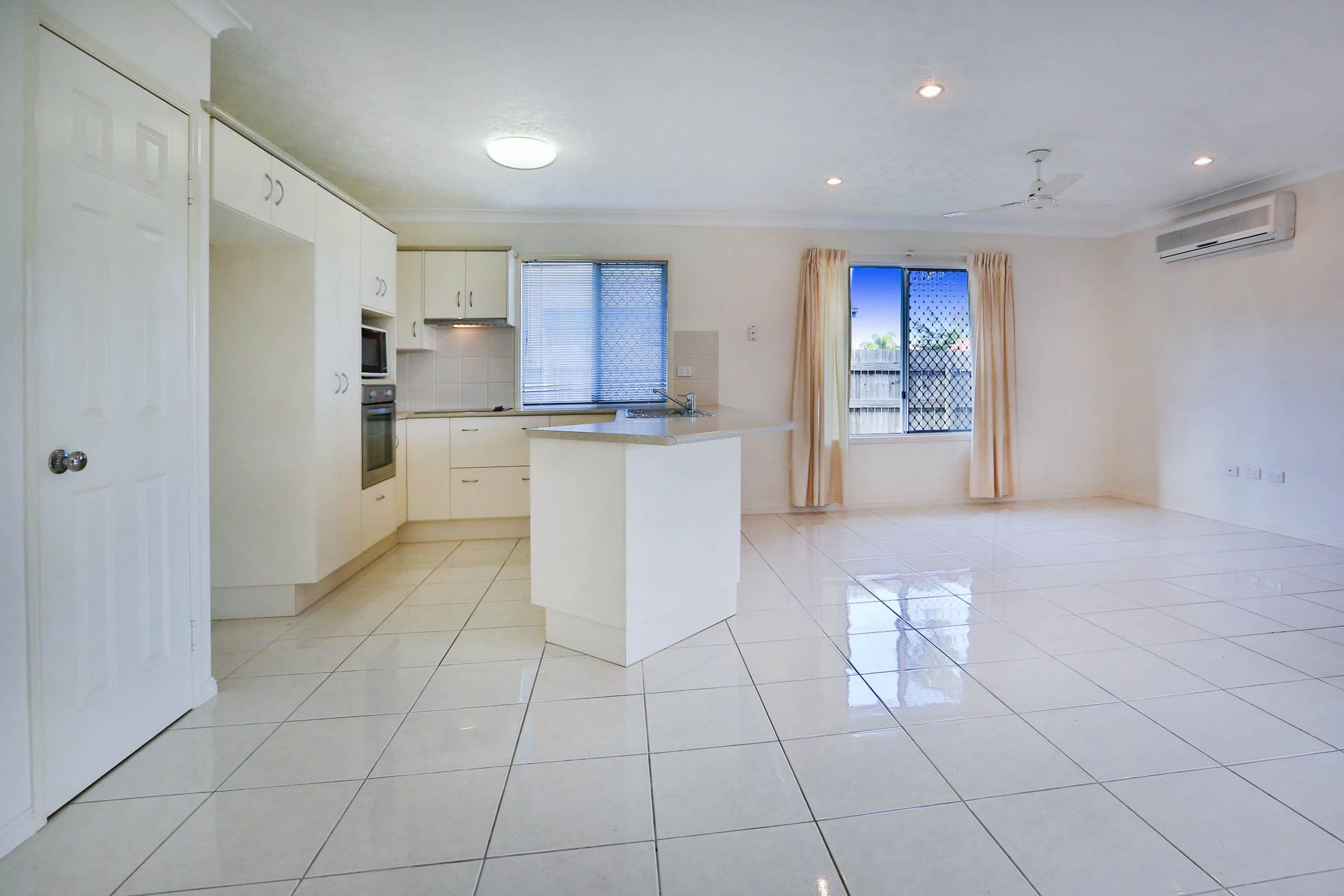 70 Thorn Street, MOUNT LOUISA QLD 4814, Mount Louisa - Image 1