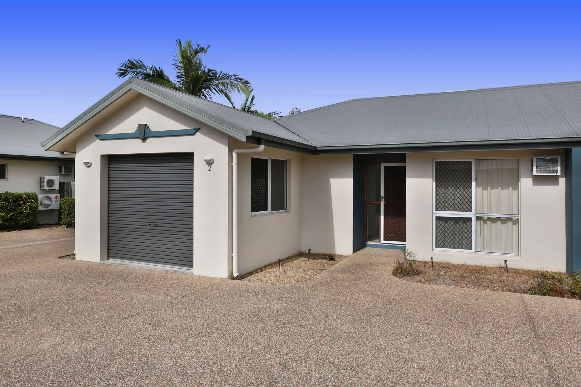 70 Thorn Street, MOUNT LOUISA QLD 4814, Mount Louisa - Thumbnail 3