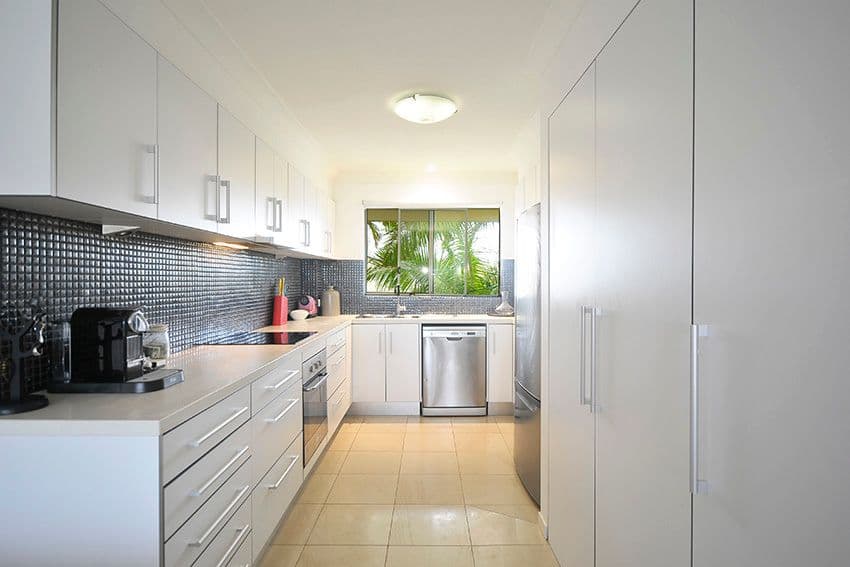 9 Francis Street, Mermaid Beach QLD 4218, Mermaid Beach - Thumbnail 3
