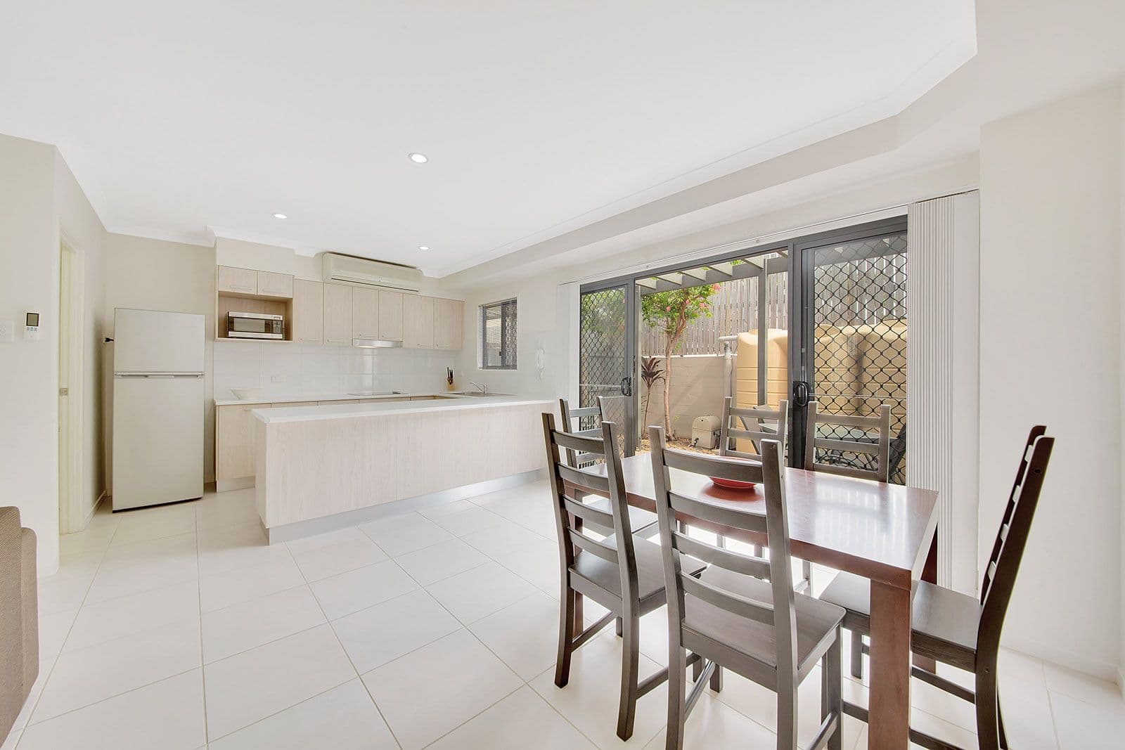 94 Central Lane, Gladstone Central QLD 4680, Gladstone Central - Thumbnail 5