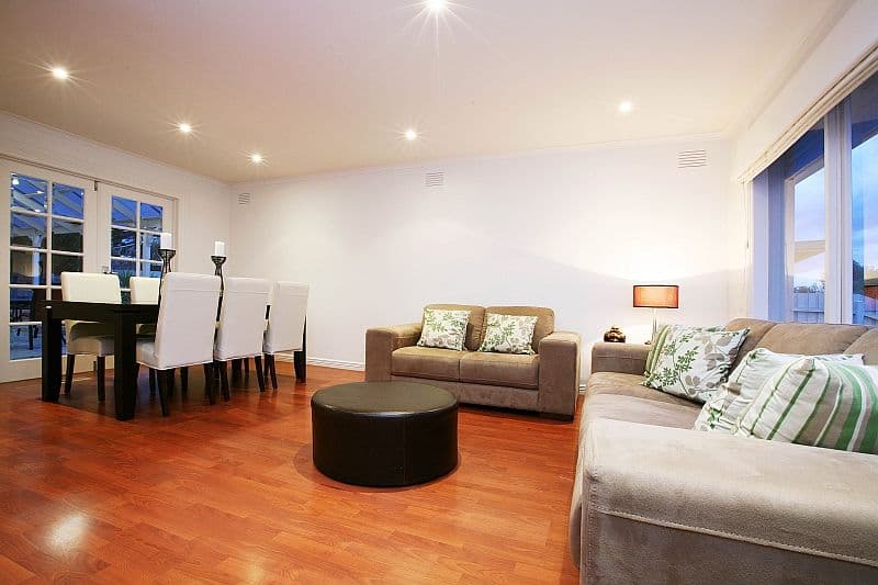 100 Redleap Avenue, MILL PARK VIC 3082, Mill Park - Thumbnail 2