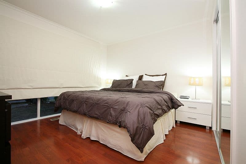 100 Redleap Avenue, MILL PARK VIC 3082, Mill Park - Thumbnail 7