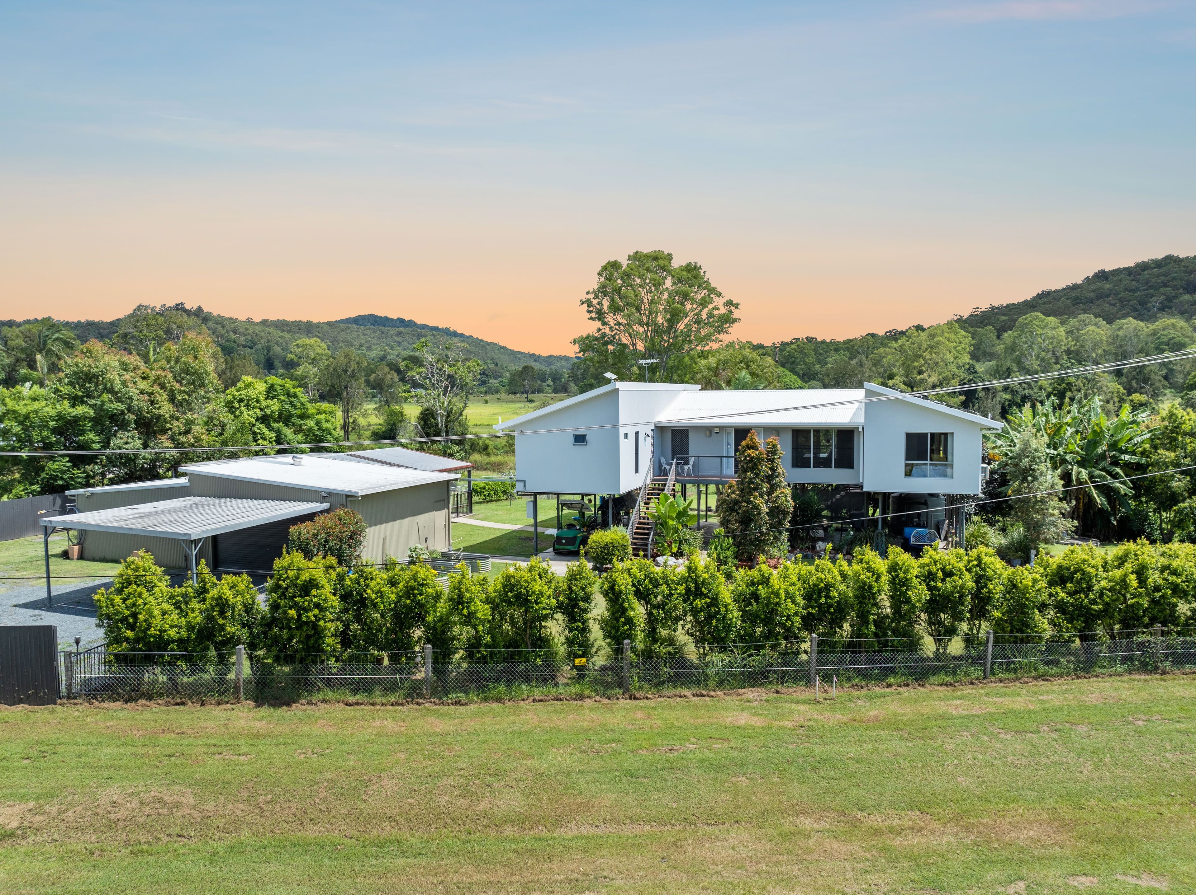 647 Stanmore Road, Luscombe QLD 4207, Luscombe - Thumbnail 2