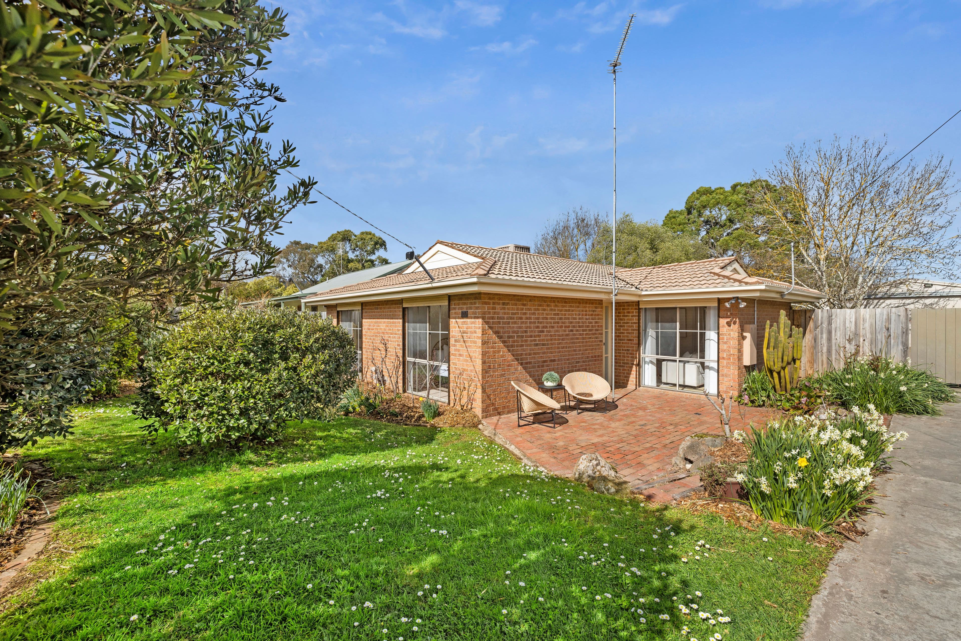 20 Rodney Drive, Woodend VIC 3442, Woodend - Image 1