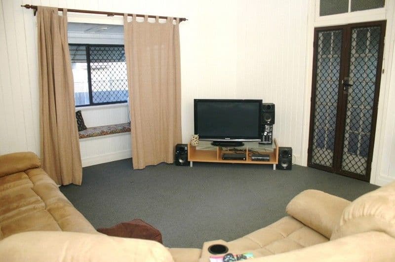 57  Woondooma Street, BUNDABERG WEST QLD 4670, Bundaberg West - Thumbnail 7