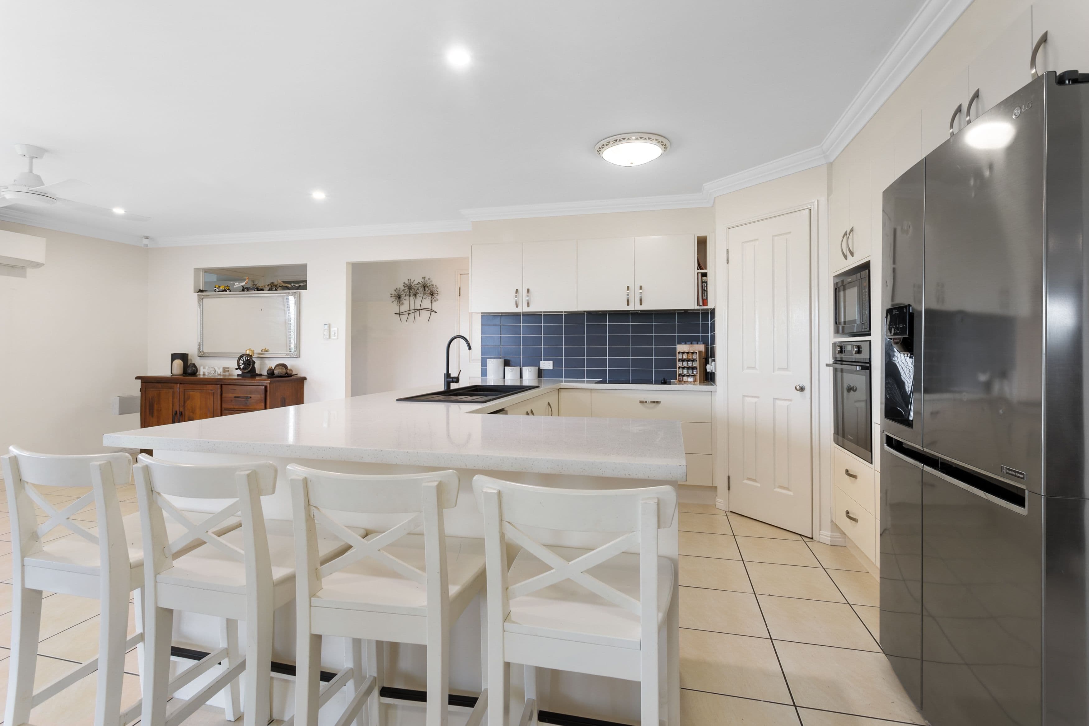 92 Mariner Boulevard, Deception Bay QLD 4508, Deception Bay - Thumbnail 3