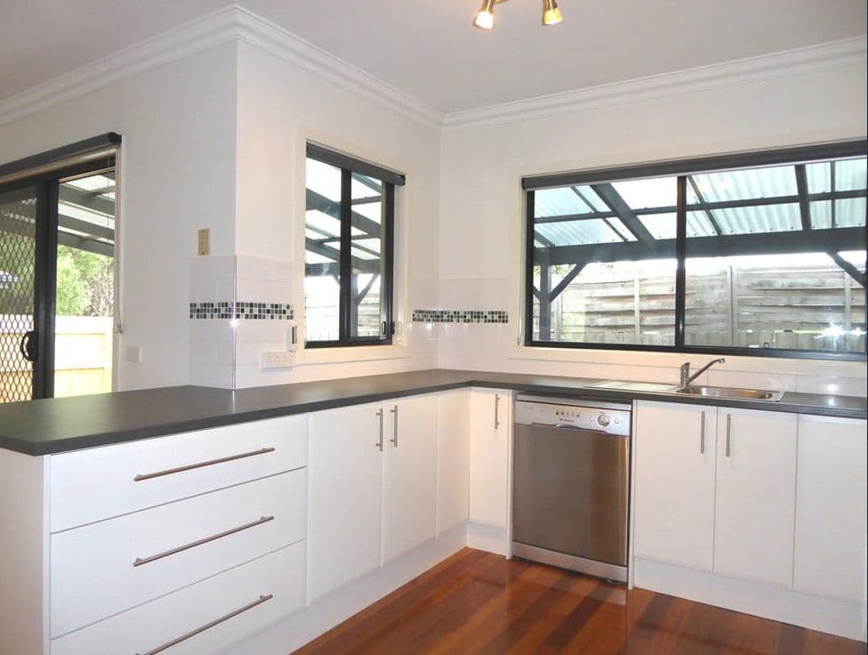 10 Glenwood Court, Warwick - Thumbnail 5