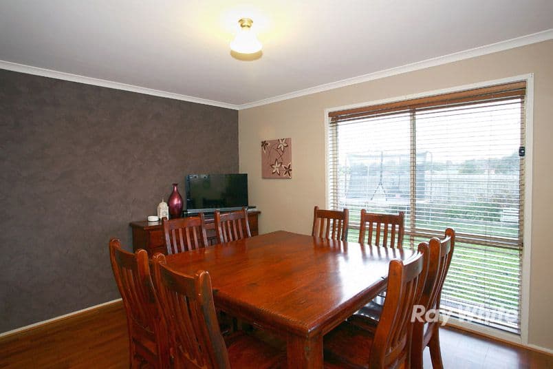 16 Incana Court, Cranbourne West VIC 3977, Cranbourne West - Thumbnail 5