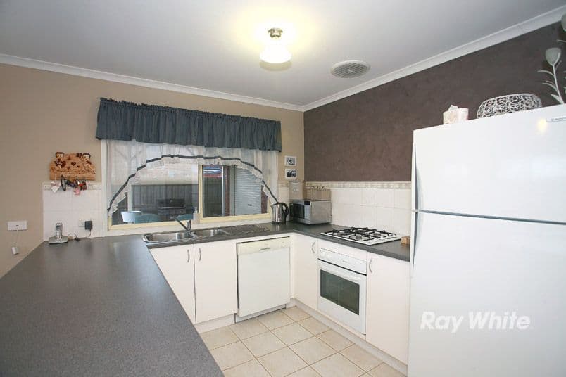 16 Incana Court, Cranbourne West VIC 3977, Cranbourne West - Thumbnail 6
