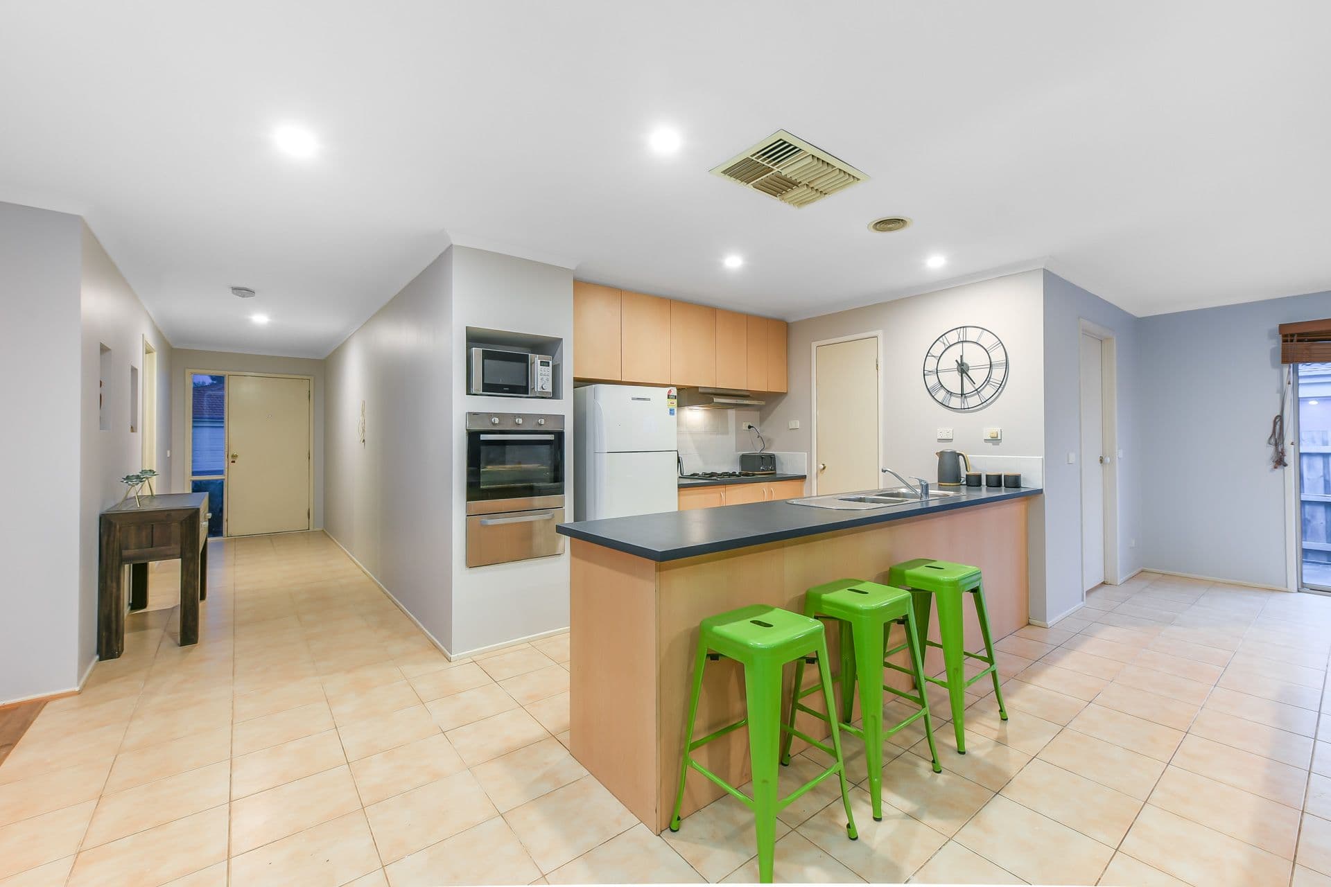 24 McCartney Drive, Narre Warren South VIC 3805, Narre Warren South - Thumbnail 4