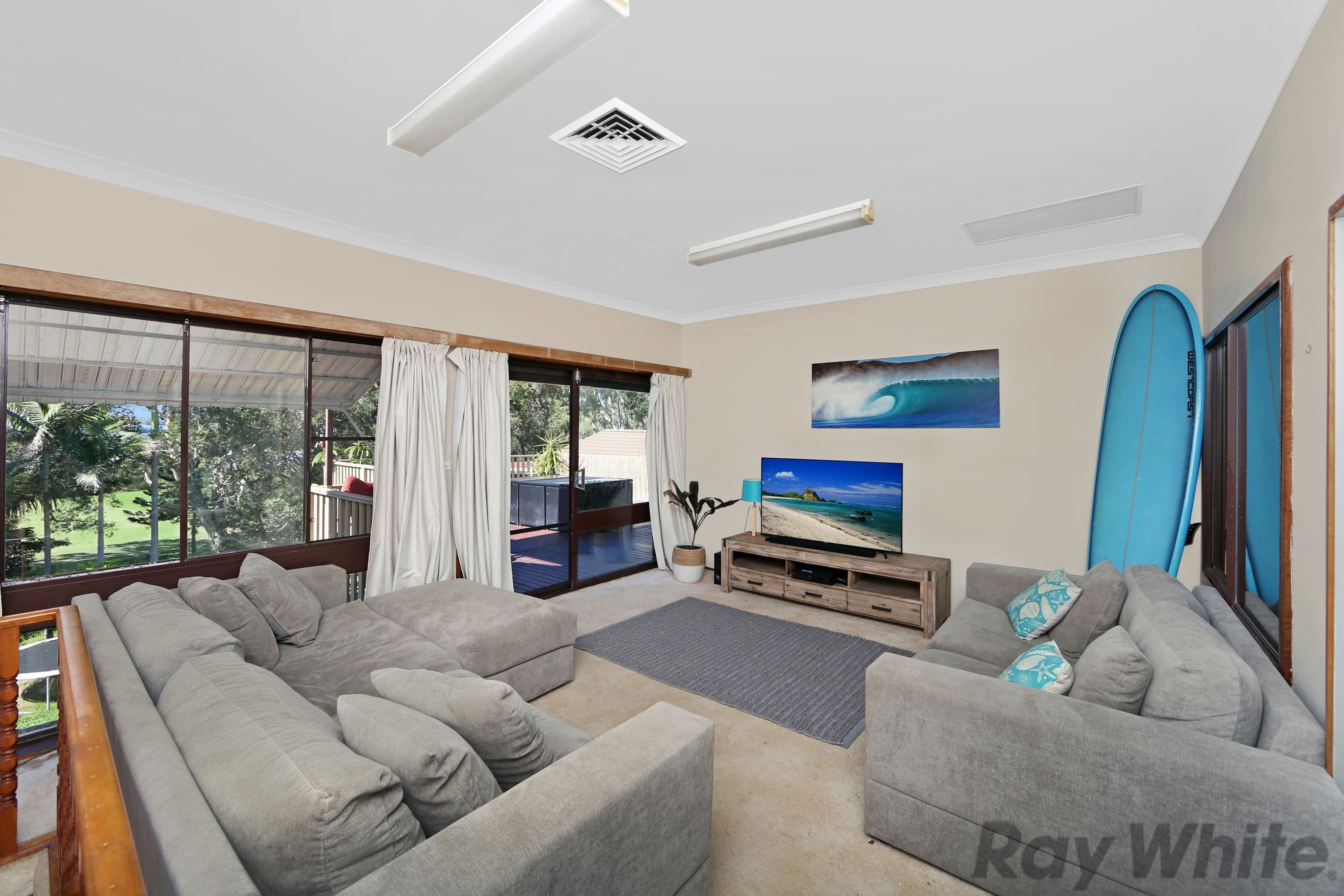 35 Sunrise Avenue, Budgewoi - Thumbnail 4