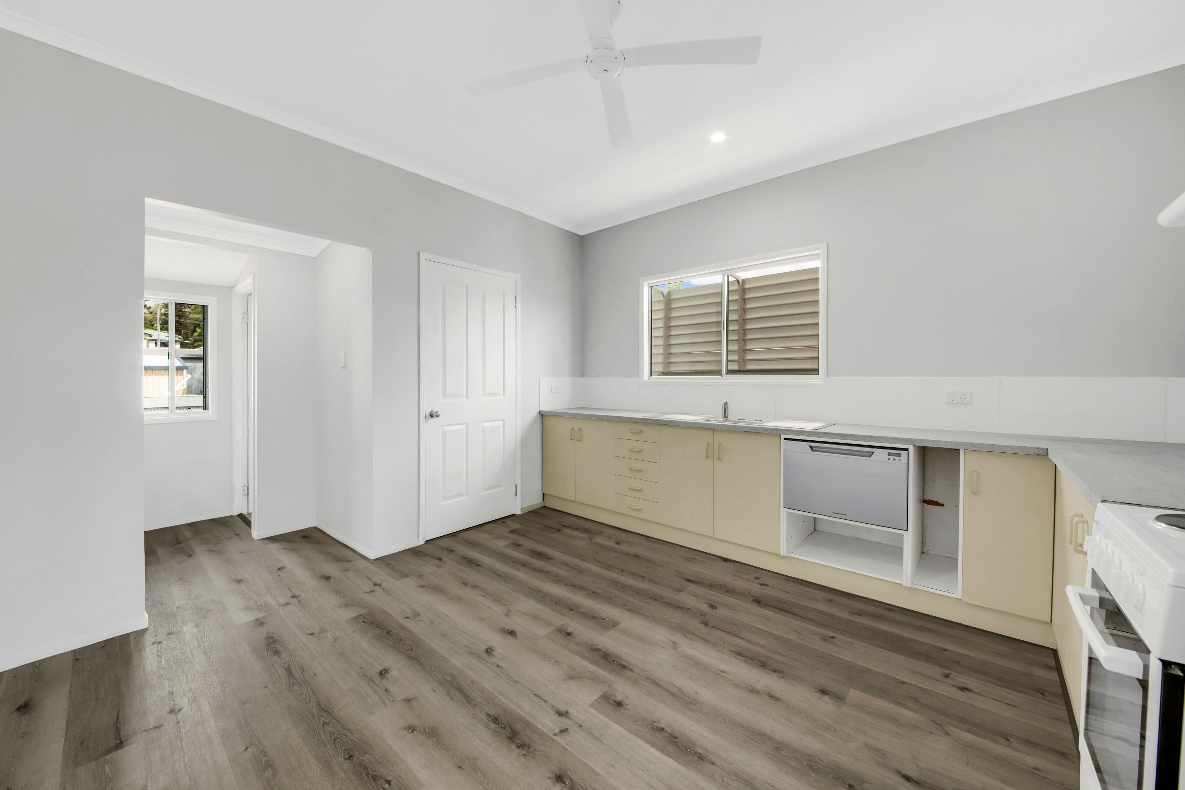 13 Buller Street, South Gladstone QLD 4680, South Gladstone - Thumbnail 3
