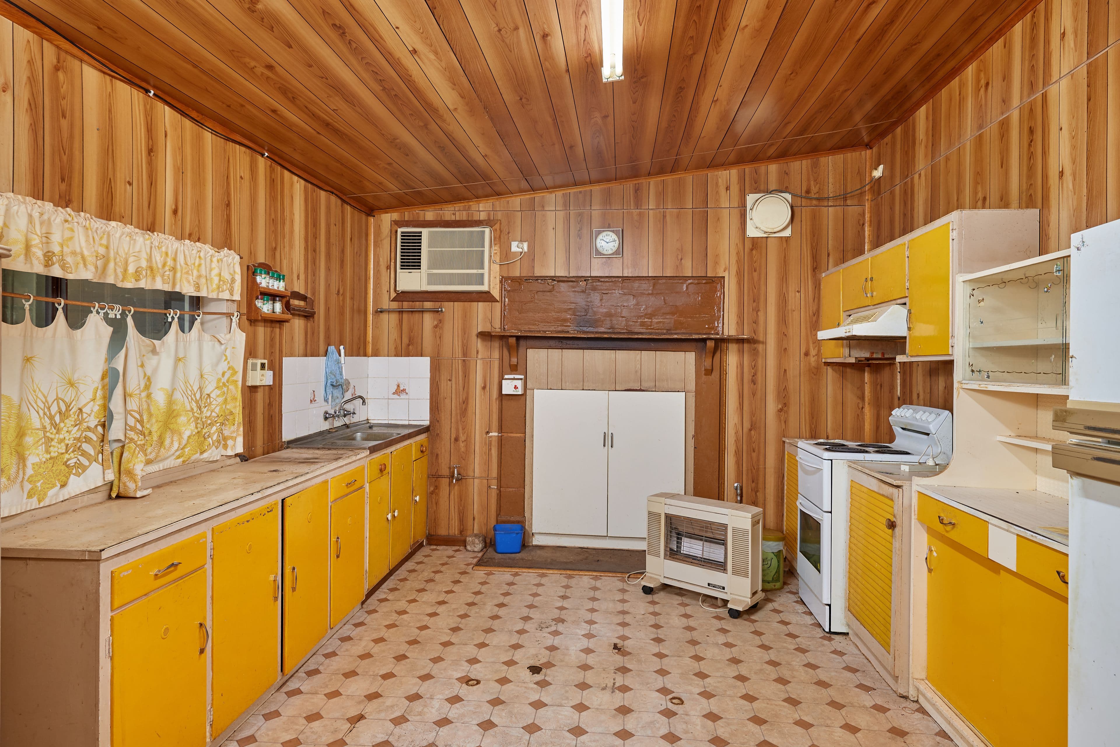 68 Mann Street, Coolamon NSW 2701, Coolamon - Thumbnail 2