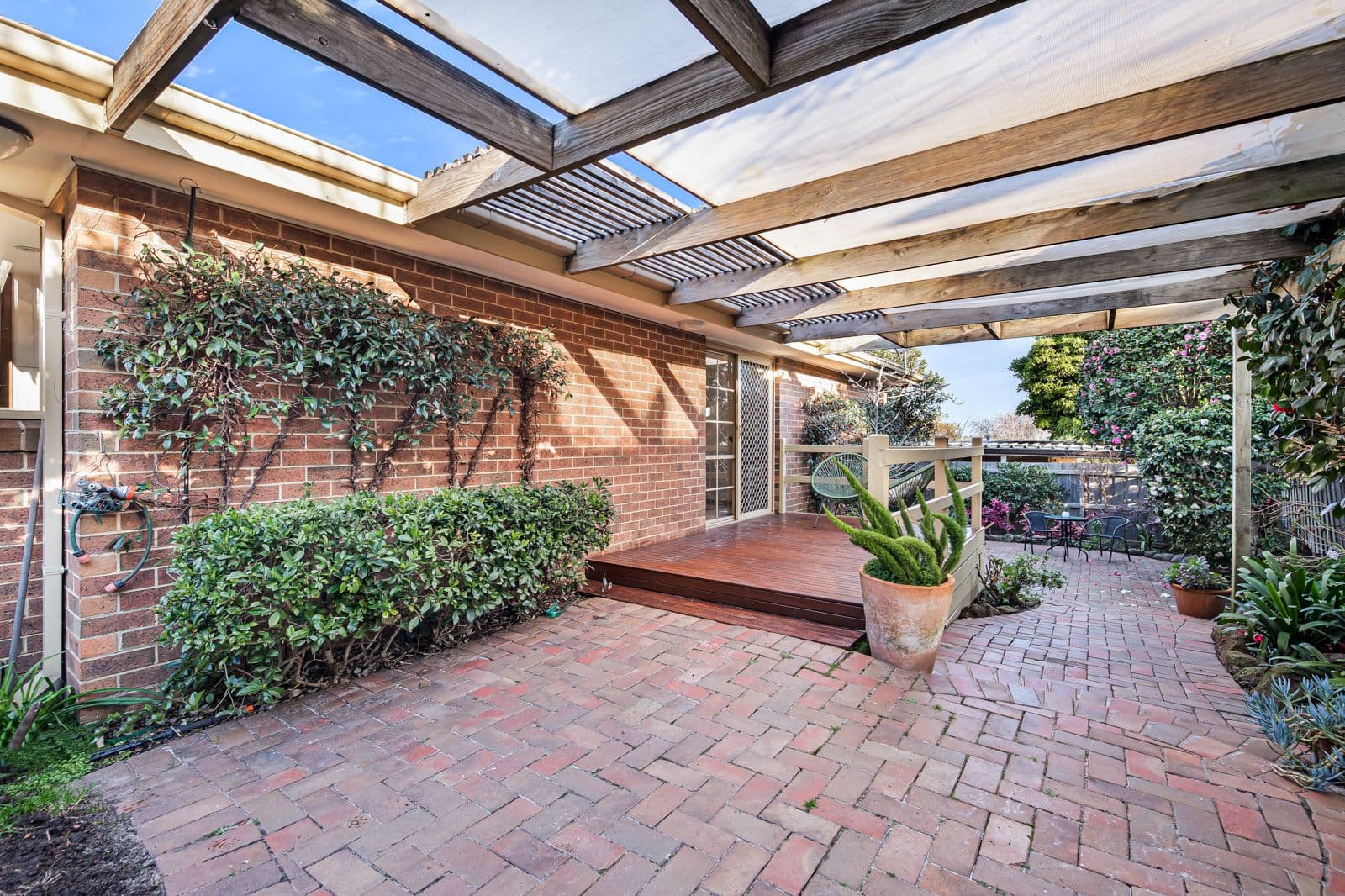 4 Russell Crescent, Mount Waverley VIC 3149, Mount Waverley - Thumbnail 6