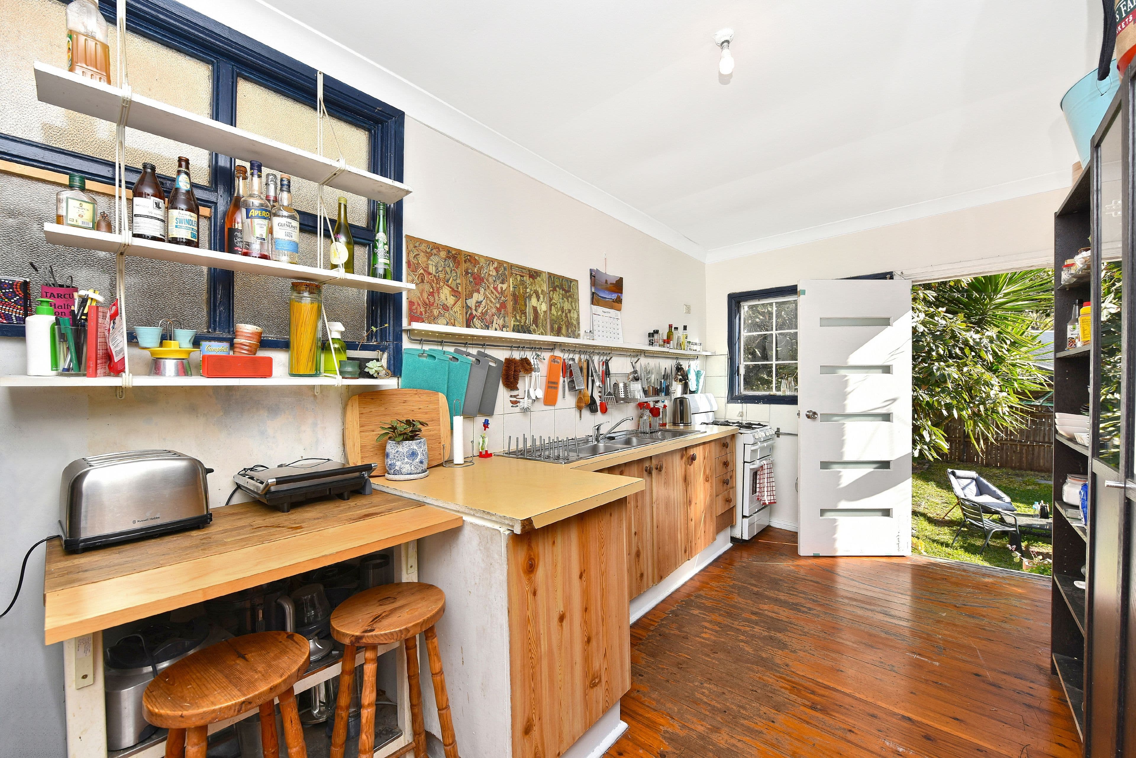 318 Edgeware Road, Newtown - Thumbnail 3