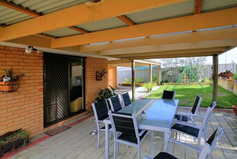 2 Lorikeet Way, GOSNELLS WA 6110, Gosnells - Thumbnail 2