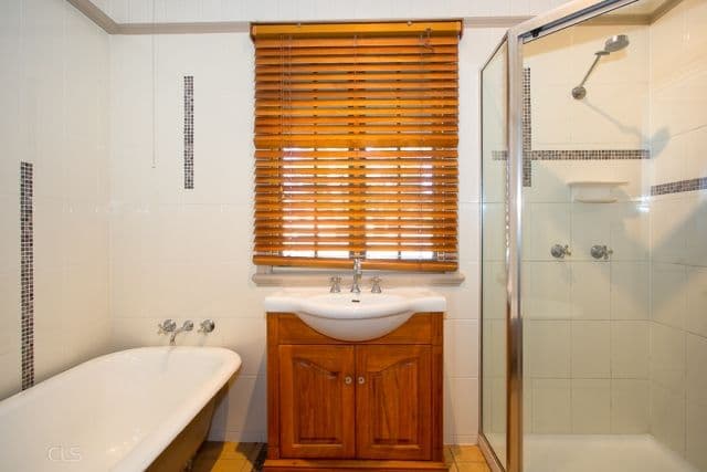 4 Moreton Terrace, BEACHMERE QLD 4510, Beachmere - Thumbnail 3