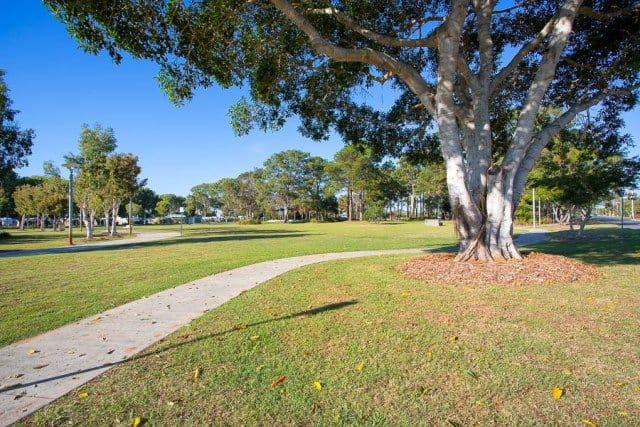 4 Moreton Terrace, BEACHMERE QLD 4510, Beachmere - Thumbnail 7