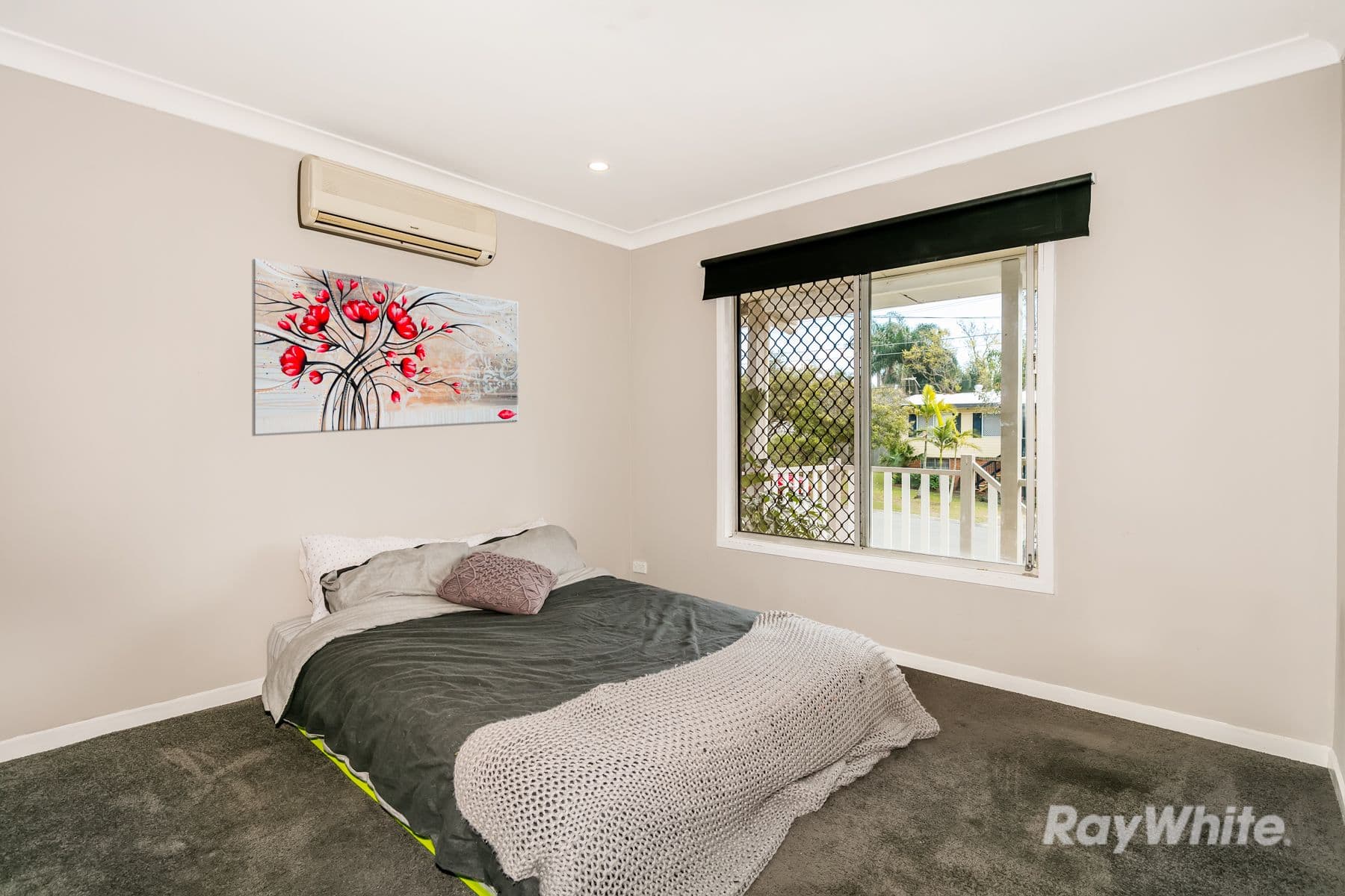 6 Poinciana Street, Kingston QLD 4114, Kingston - Thumbnail 5
