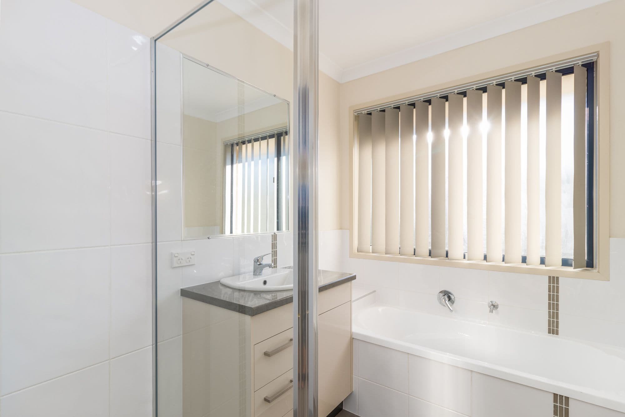 57 Hunter Street, Torbanlea QLD 4662, Torbanlea - Thumbnail 8