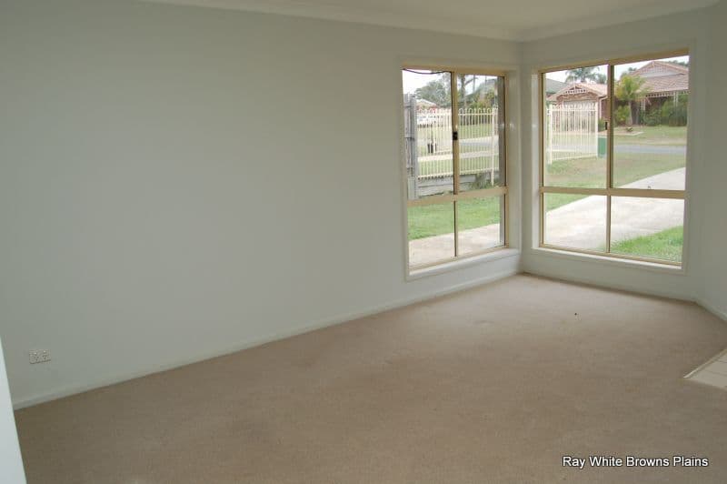 13 Ferndale Street, BORONIA HEIGHTS QLD 4124, Boronia Heights - Thumbnail 3