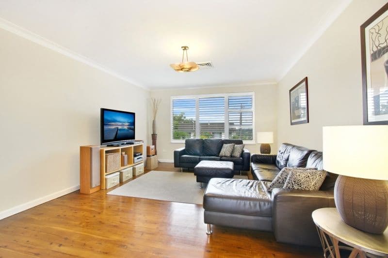 8  Finian Avenue, KILLARNEY HEIGHTS NSW 2087, Killarney Heights - Thumbnail 3