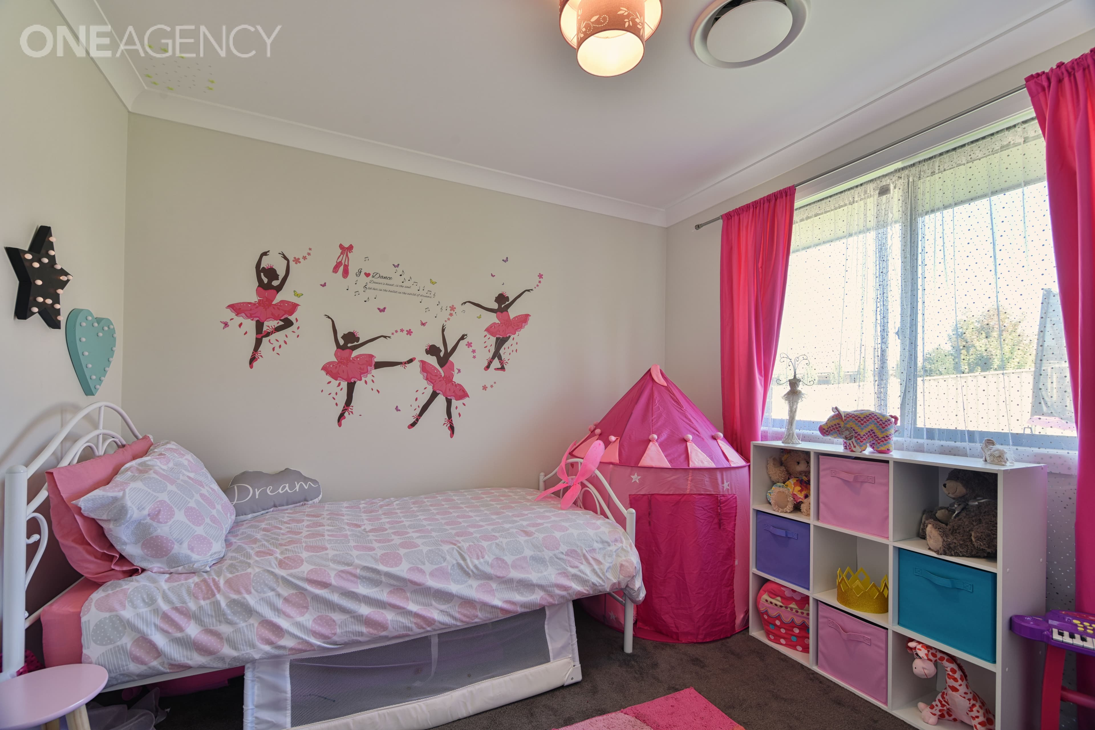 17 Centennial Crescent, Orange, Orange - Thumbnail 8