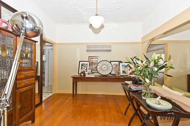 2 Lanham Crescent, NEWMARKET QLD 4051, Newmarket - Thumbnail 7