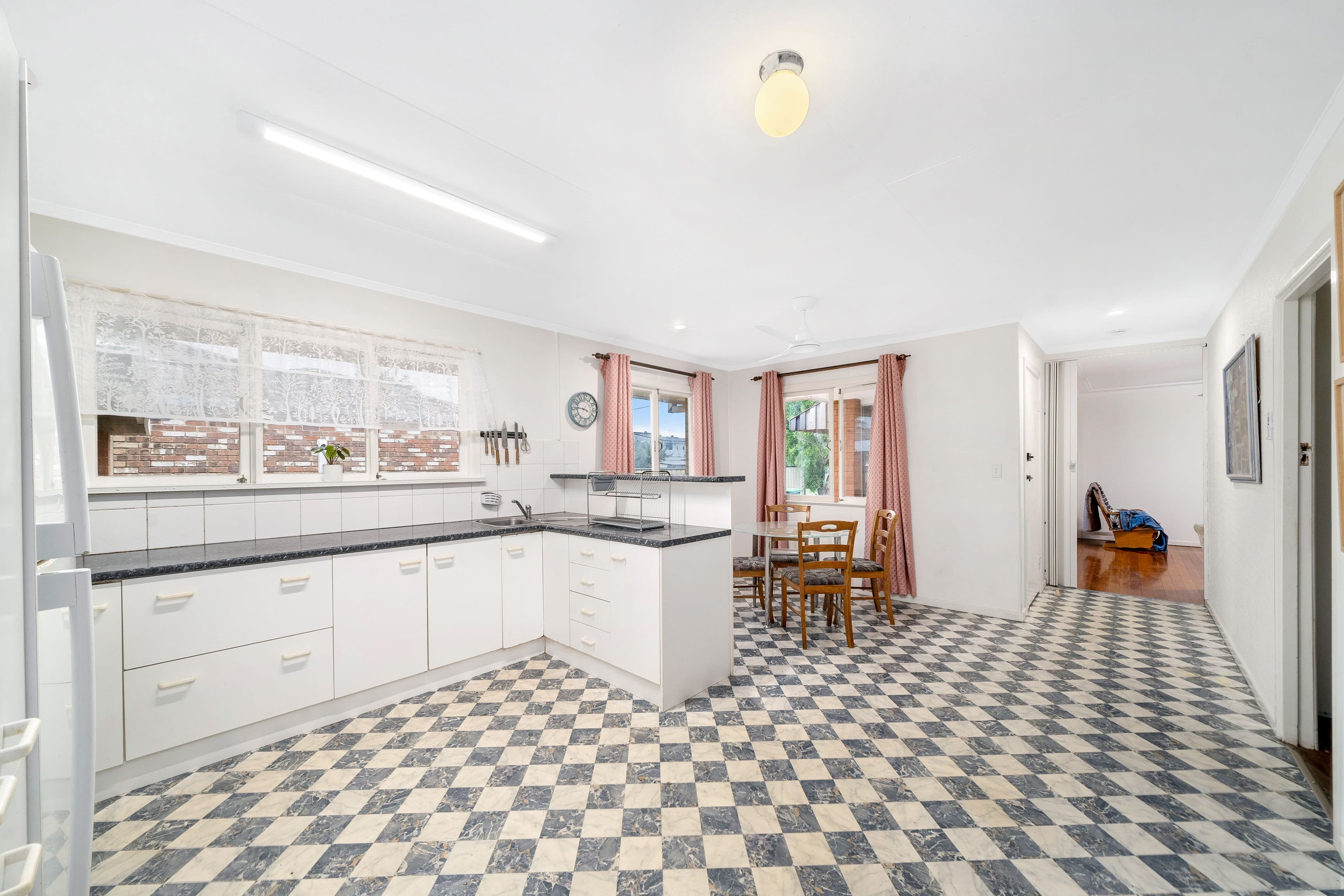 10 Elson Street, Margate QLD 4019, Margate - Thumbnail 6