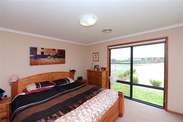 9 Marlowe Court, WESTBROOK QLD 4350, Westbrook - Thumbnail 8