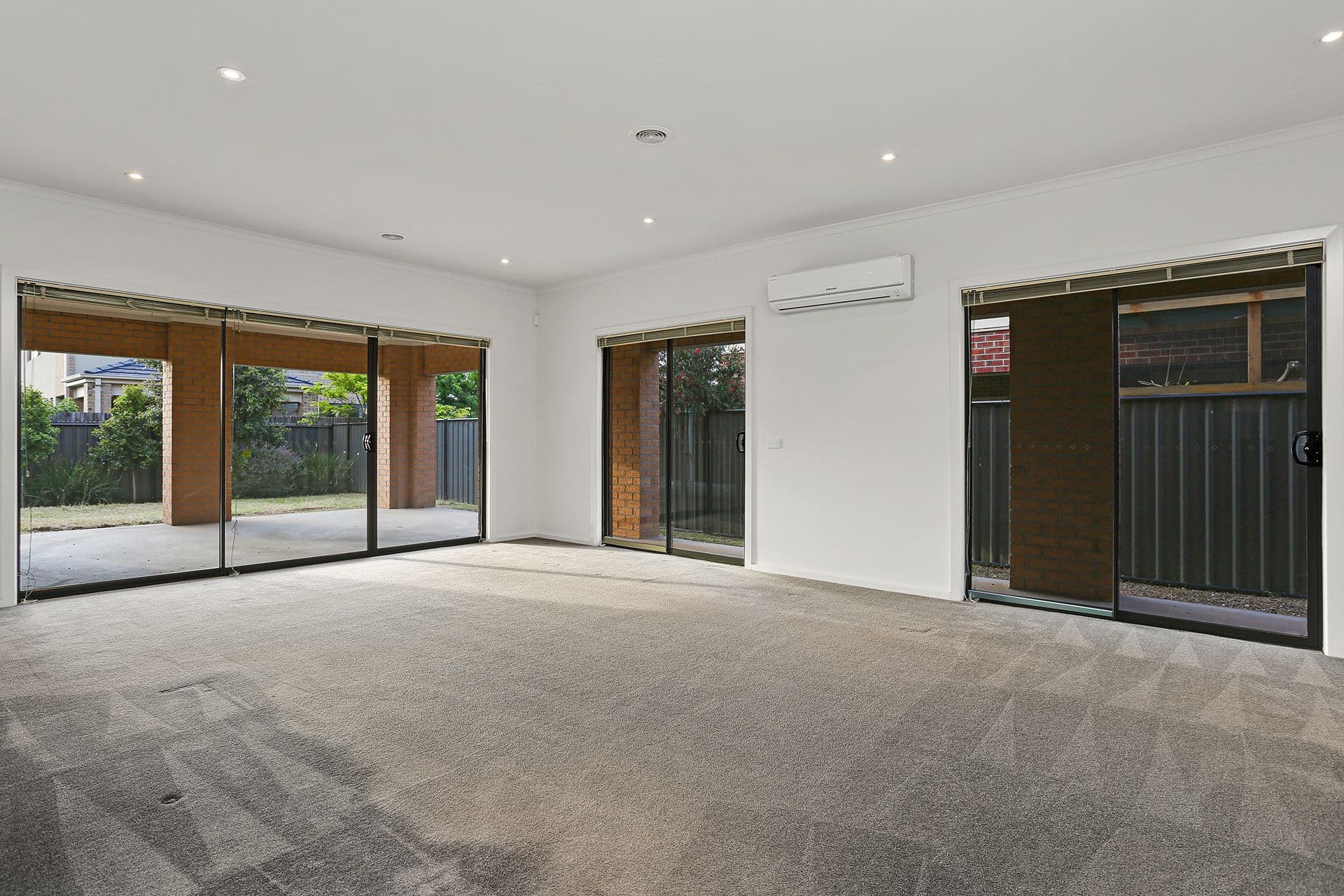 26 Savery Court, Point Cook VIC 3030, Point Cook - Thumbnail 2