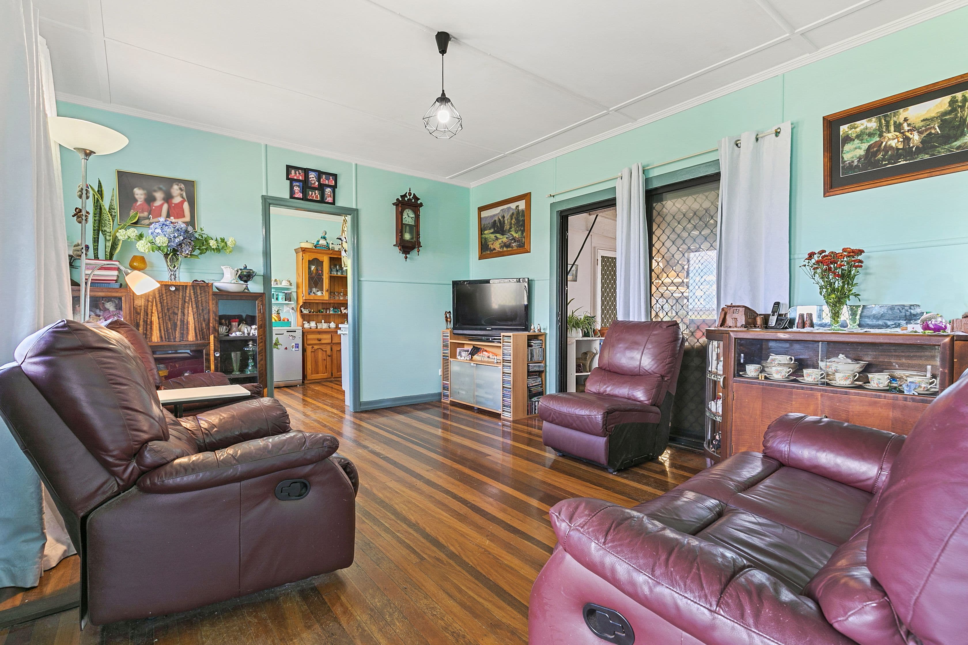 4 Logan Crescent, Dunwich QLD 4183, Dunwich - Thumbnail 2
