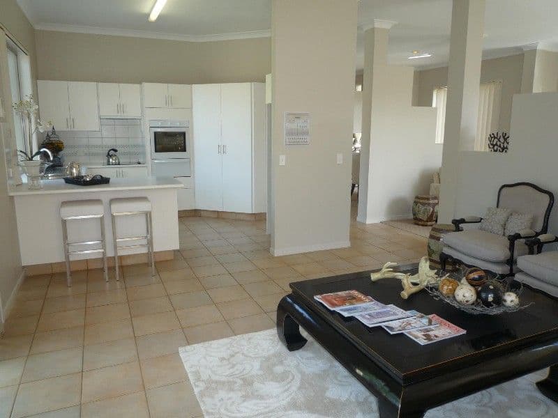 11 Fitzalan Circuit, ARUNDEL QLD 4214, Arundel - Thumbnail 6