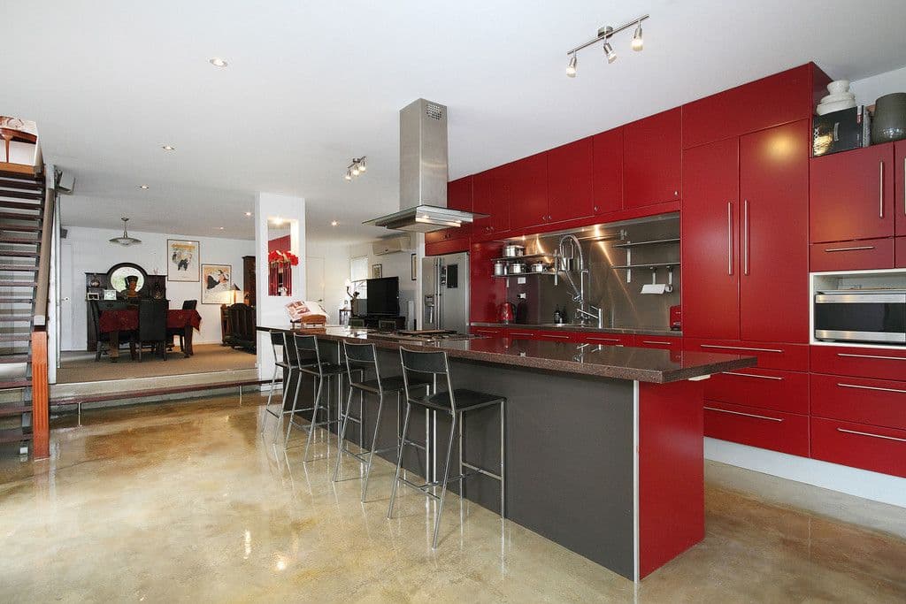 12 Raff Avenue, Holland Park QLD 4121, Holland Park - Thumbnail 2