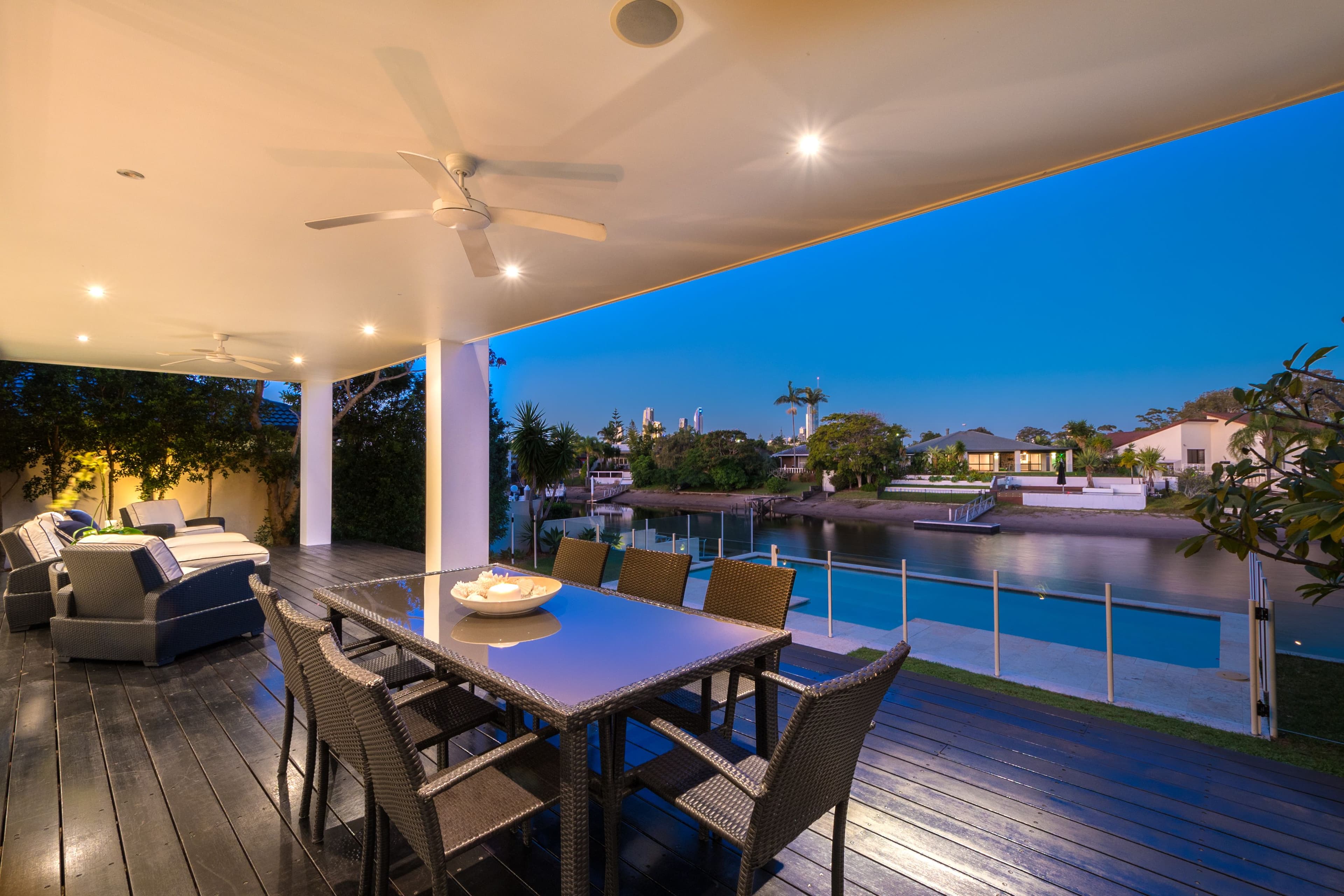 12 Tosti Street, Sorrento QLD 4217, Sorrento - Thumbnail 4