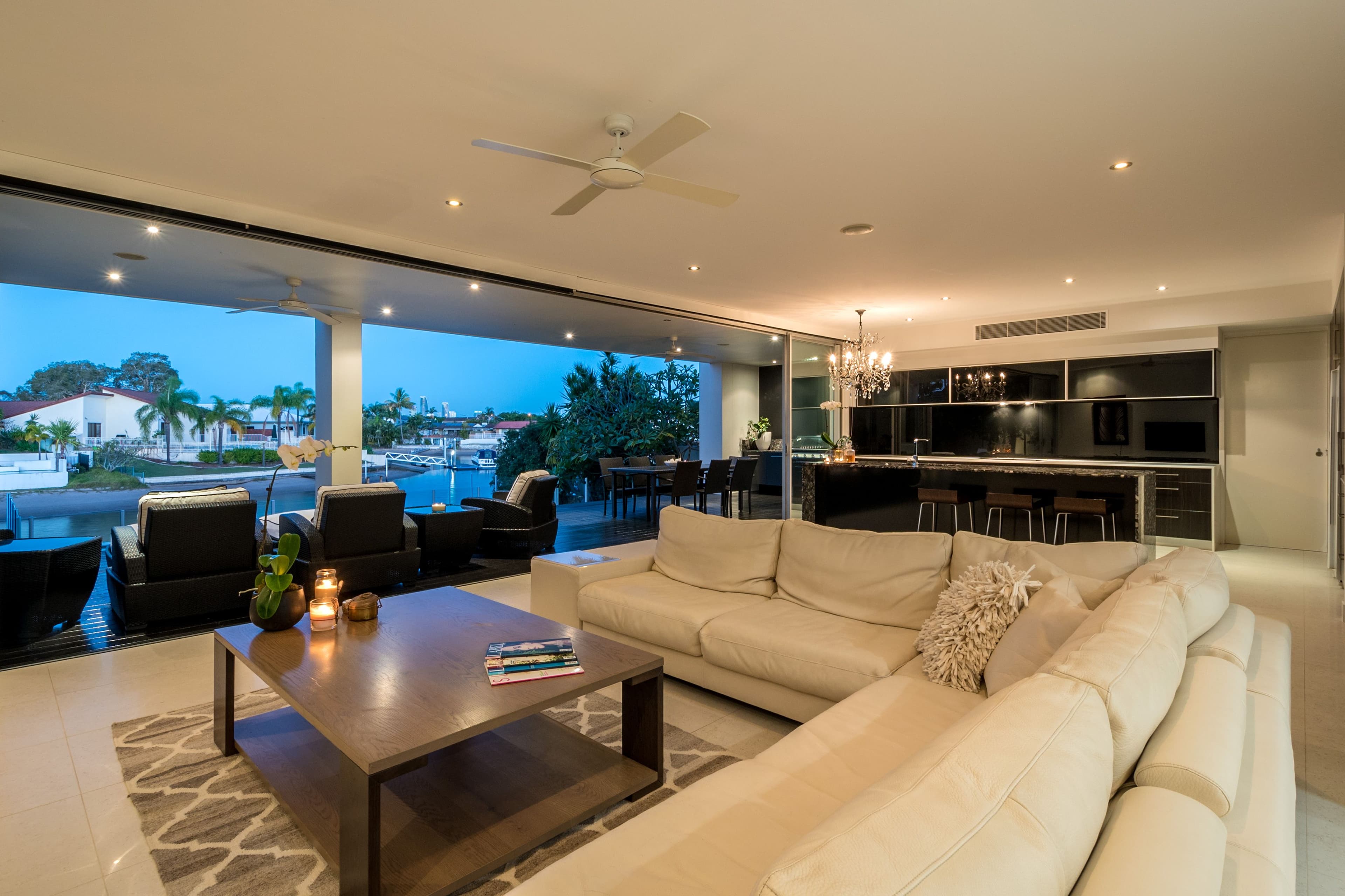 12 Tosti Street, Sorrento QLD 4217, Sorrento - Thumbnail 5