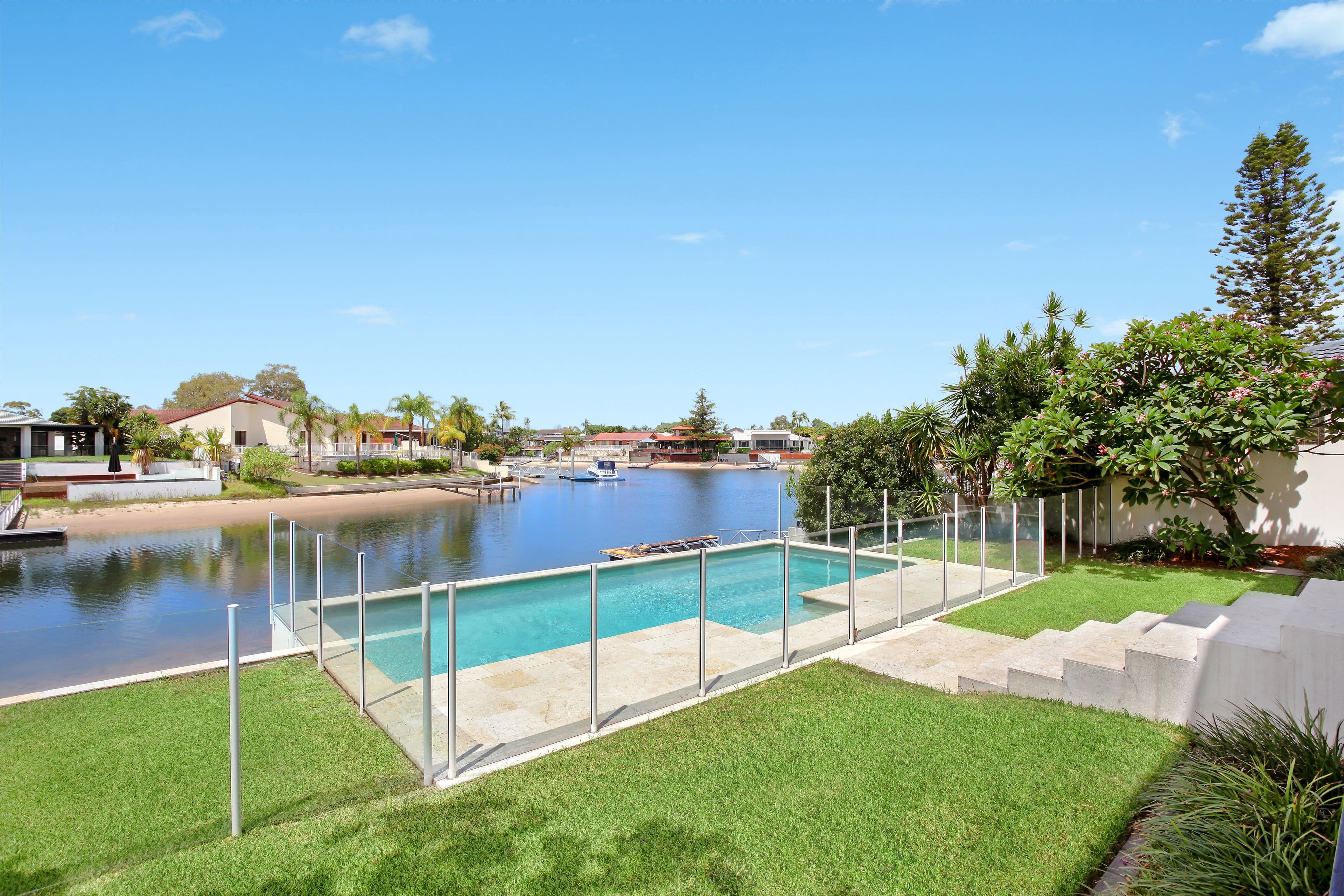 12 Tosti Street, Sorrento QLD 4217, Sorrento - Thumbnail 7