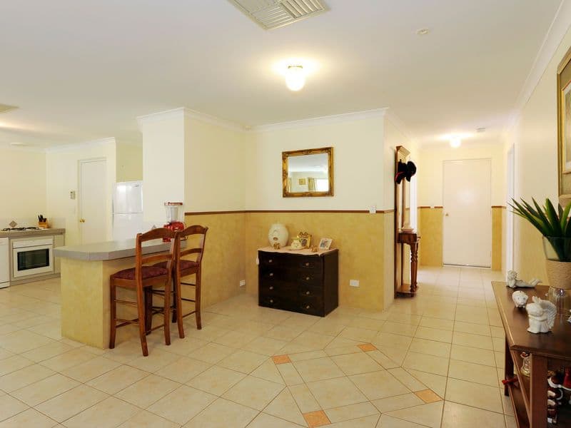 24 Eyre Street, WAIKIKI WA 6169, Waikiki - Thumbnail 3