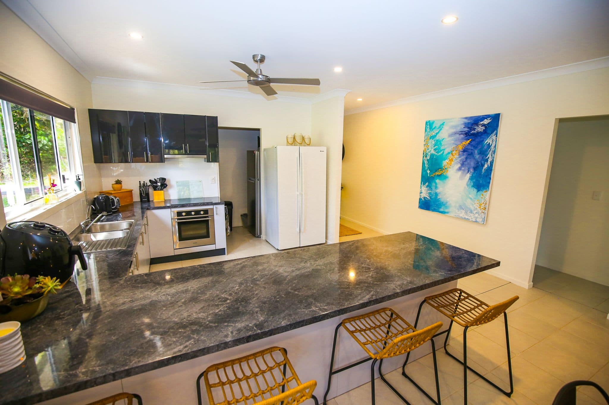 21 Alexander Street, Macleay Island QLD 4184, Macleay Island - Thumbnail 3