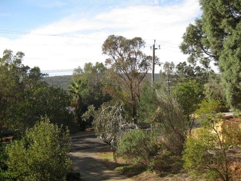 56 Weston Drive, SWAN VIEW WA 6056, Swan View - Thumbnail 3